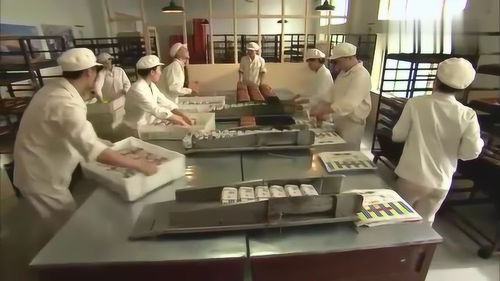 正陽門下 韓春明初入食品廠，踏實本分中結識新友李成濤
